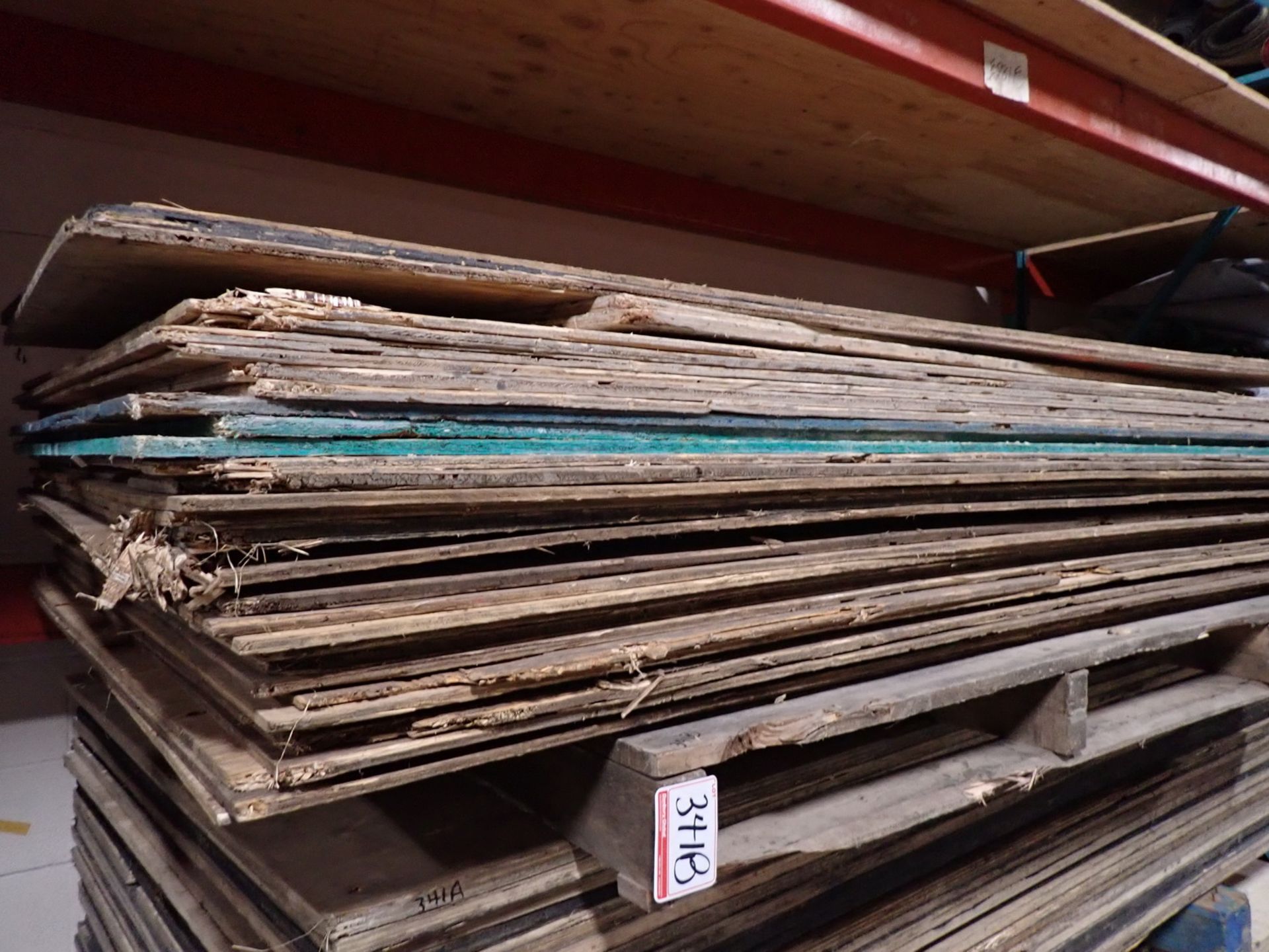 LOT - GENERAL ASSTD 4' X 8' PLYWOOD SHEETS