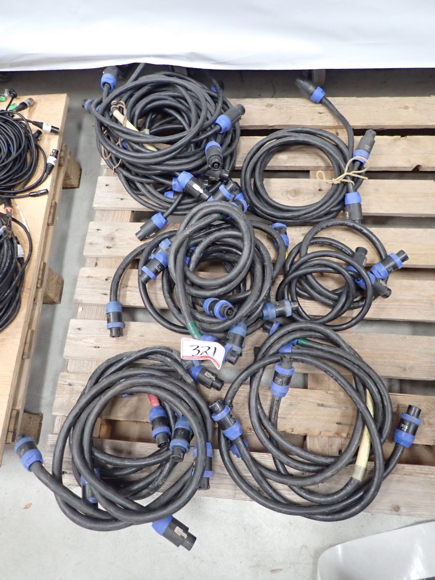 LOT - NL8 & ASSTD CABLE