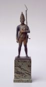 Soldatenfigur als Offiziersgeschenk, Bronze, "Langer Kerl", um 1900