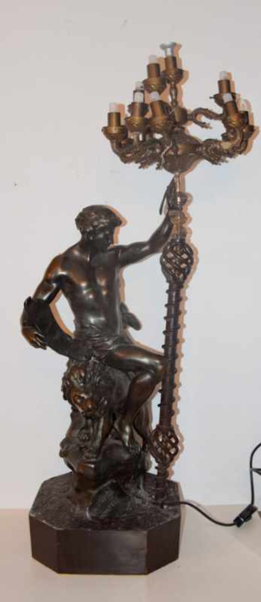 Picault, Emile (1833 in Paris; 1915 ebenda): Große Bronze "La Force Dompteé", um 1880 <b - Image 6 of 6