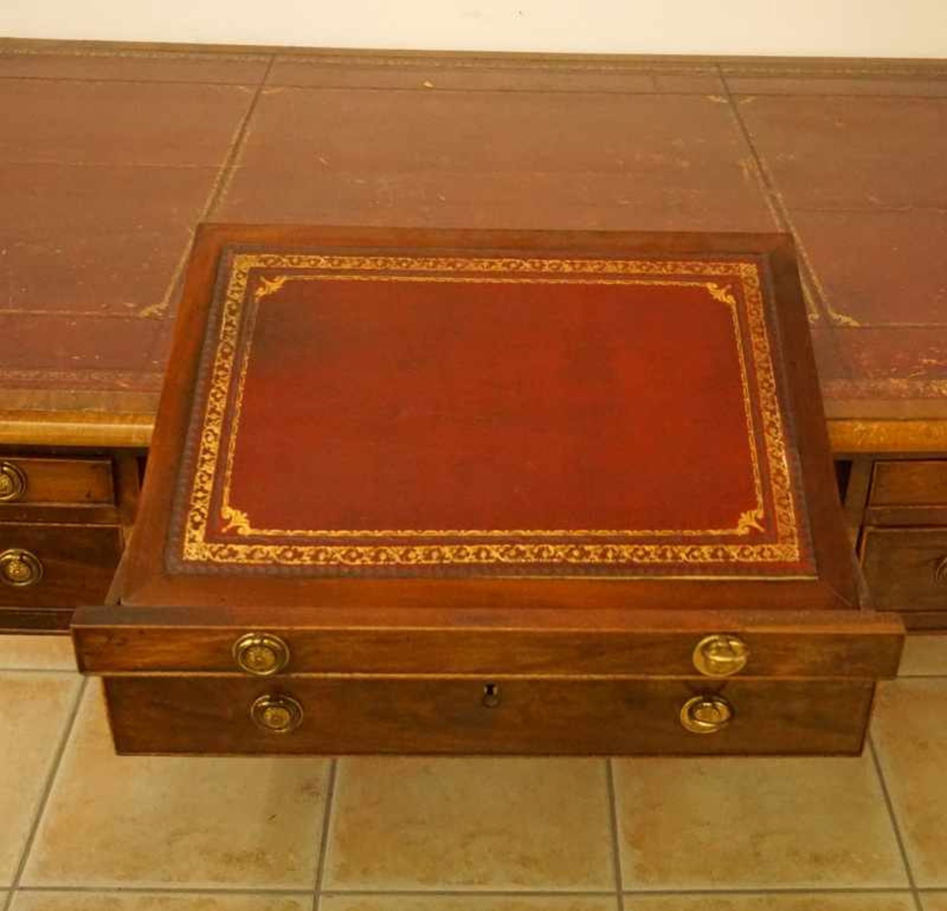 großer Schreibtisch, "Partnersdesk"vicorianisch, England um 1860< - Bild 4 aus 4