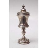 Deckelpokal, 12 Lot Silber, deutsch, um 1860