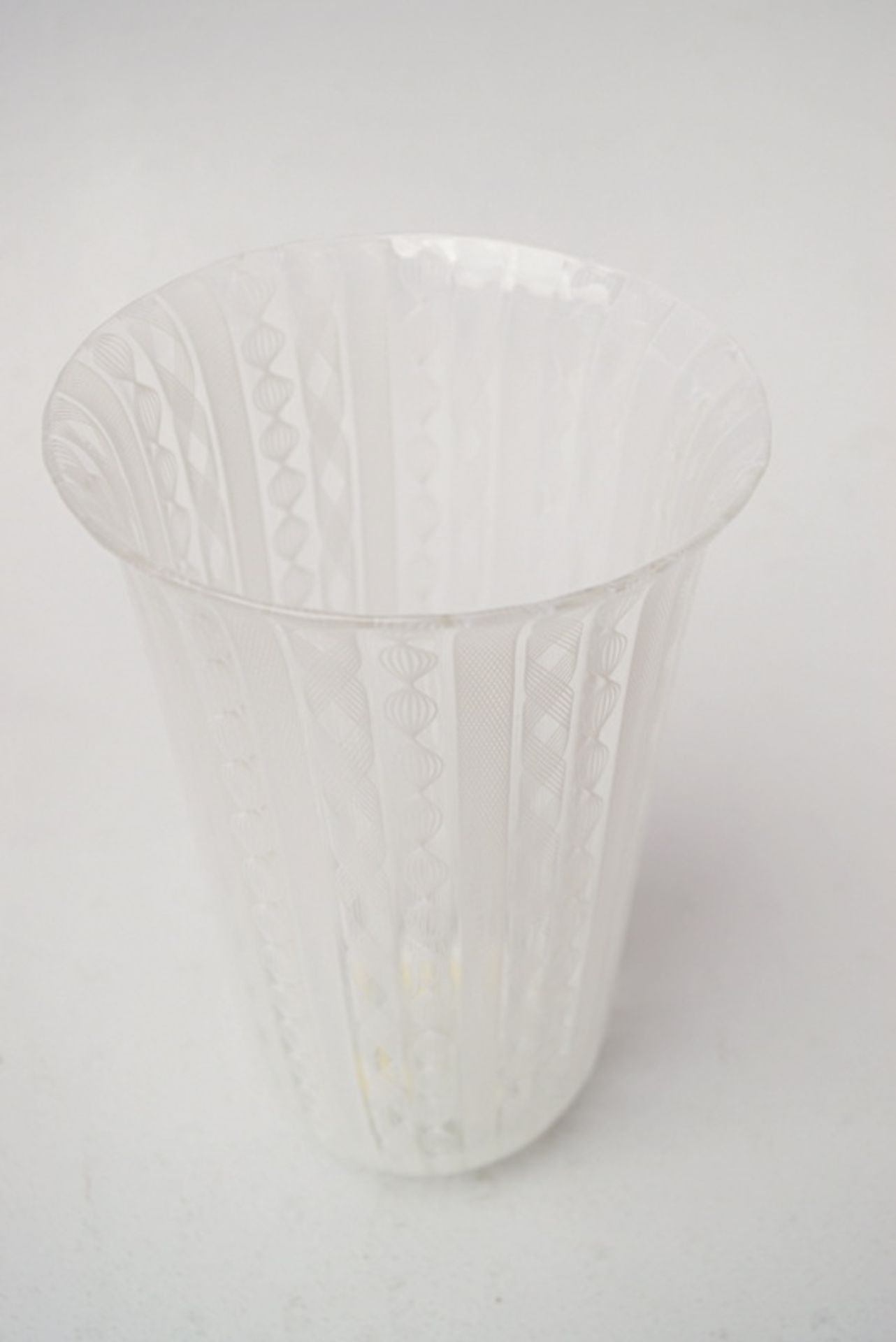 Murano Fadenglas Vase - Image 2 of 5