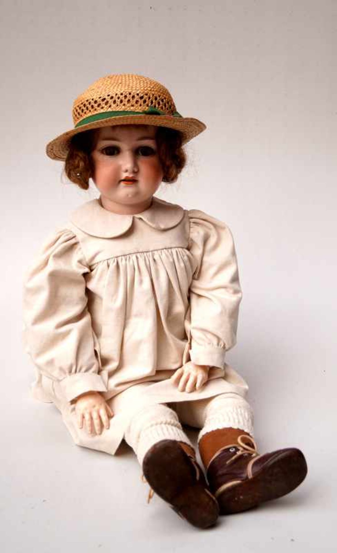 Armand Marseille, Köppelsdorf (1856 St. Petersburg -1925 Coburg): Ungewöhnlich große Puppe "A15M"<b