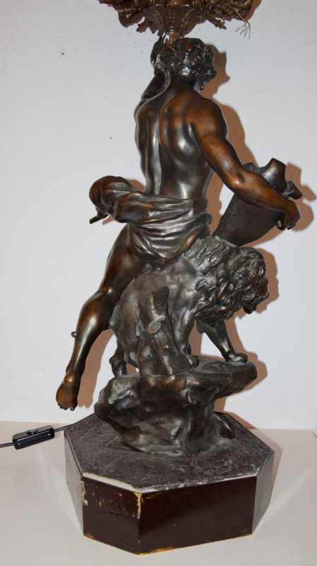 Picault, Emile (1833 in Paris; 1915 ebenda): Große Bronze "La Force Dompteé", um 1880 <b - Image 5 of 6