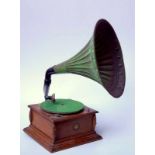 Grammophon der Marke Betona