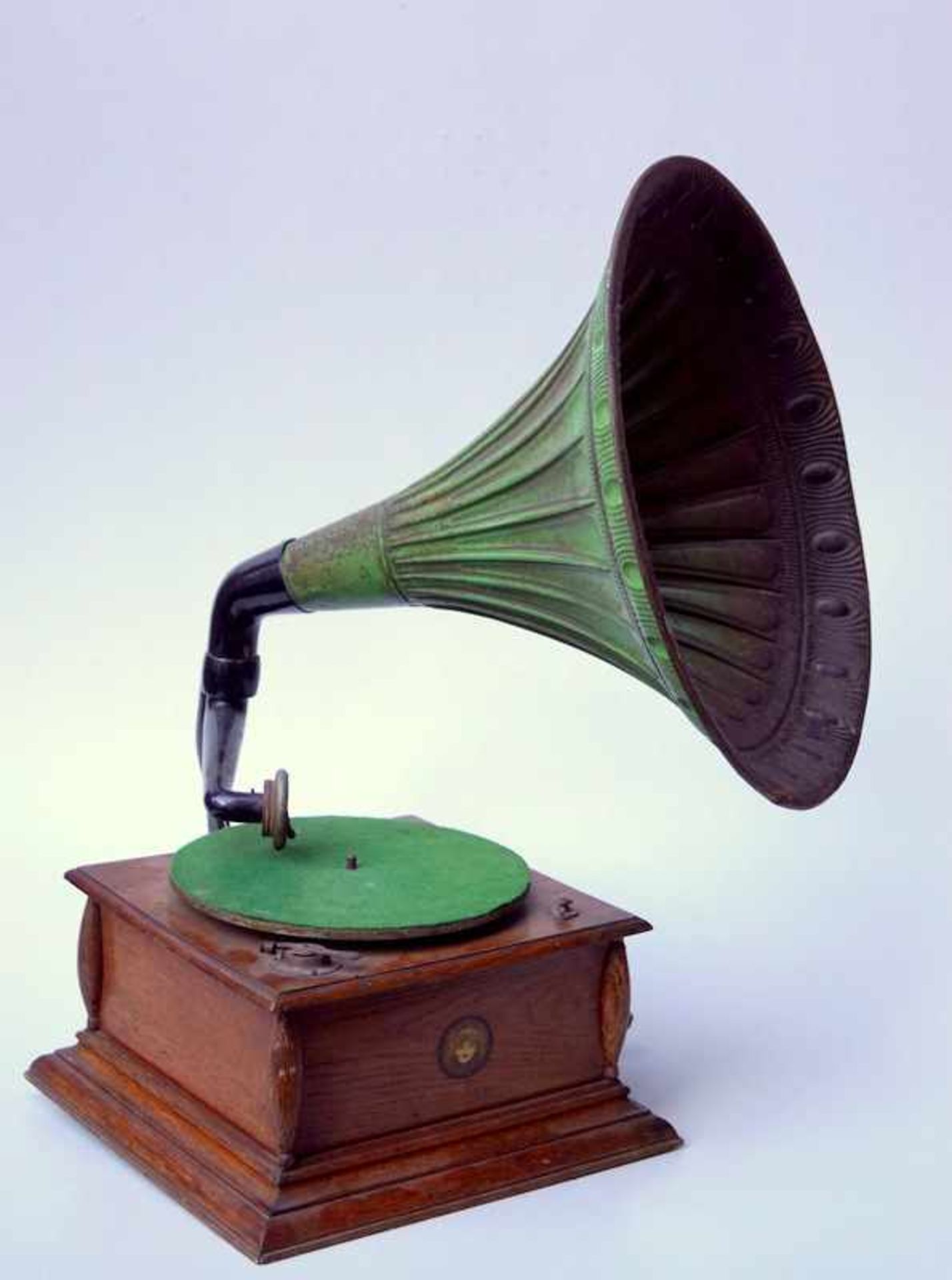 Grammophon der Marke Betona