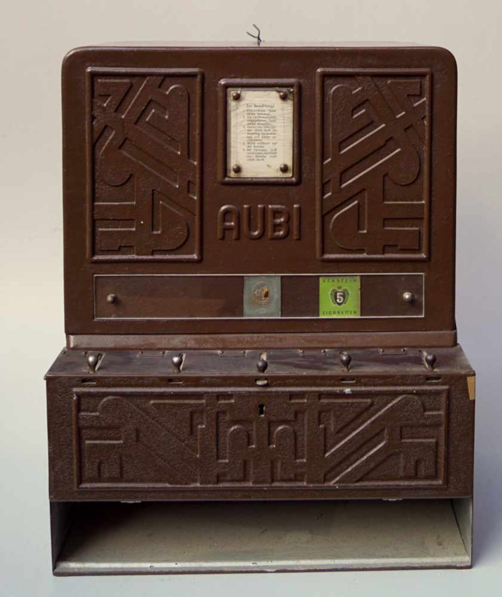 Bilstein GmbH und Co., Ennepetal: AUBI Zigarettenautomat, Anfang 1920er-Jahre