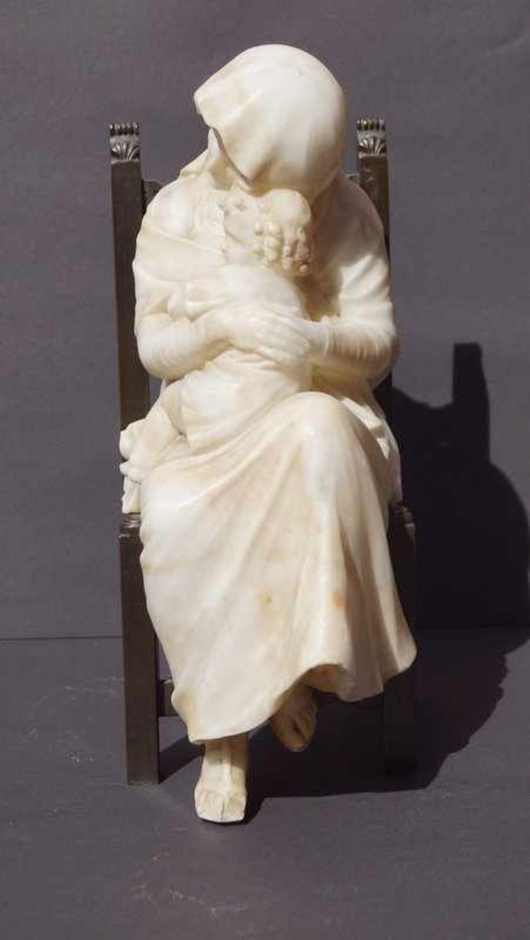Madonna della sedia nach Raffael, Alabaster, Italien, um 1900 - Bild 2 aus 2