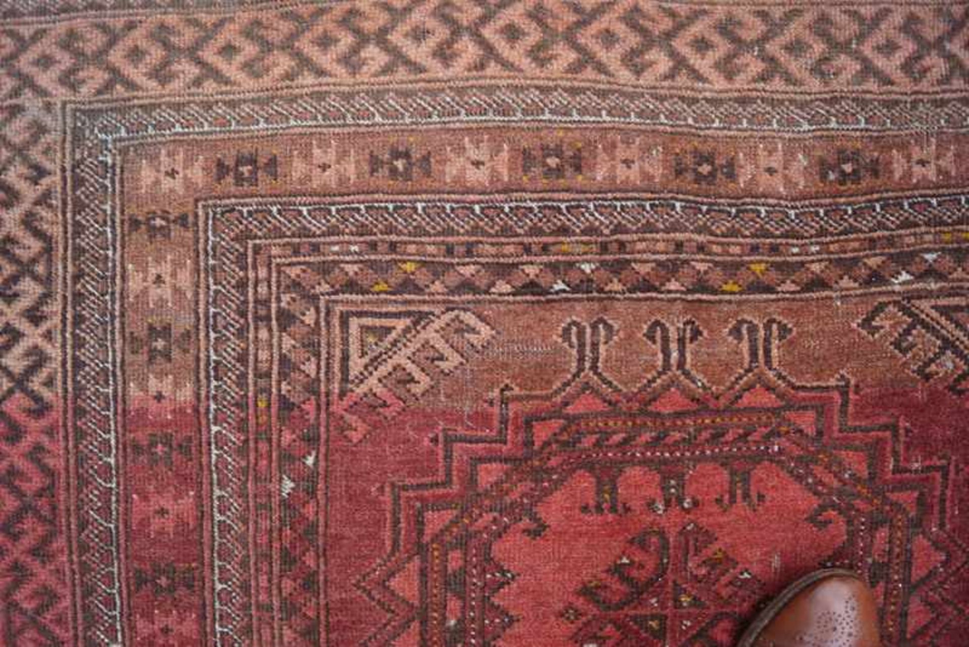 Antiker turkmenischer Teppich, um 1920 - Image 5 of 6