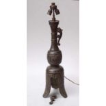 Tischlampe aus Bronze, China, 20.Jhd.