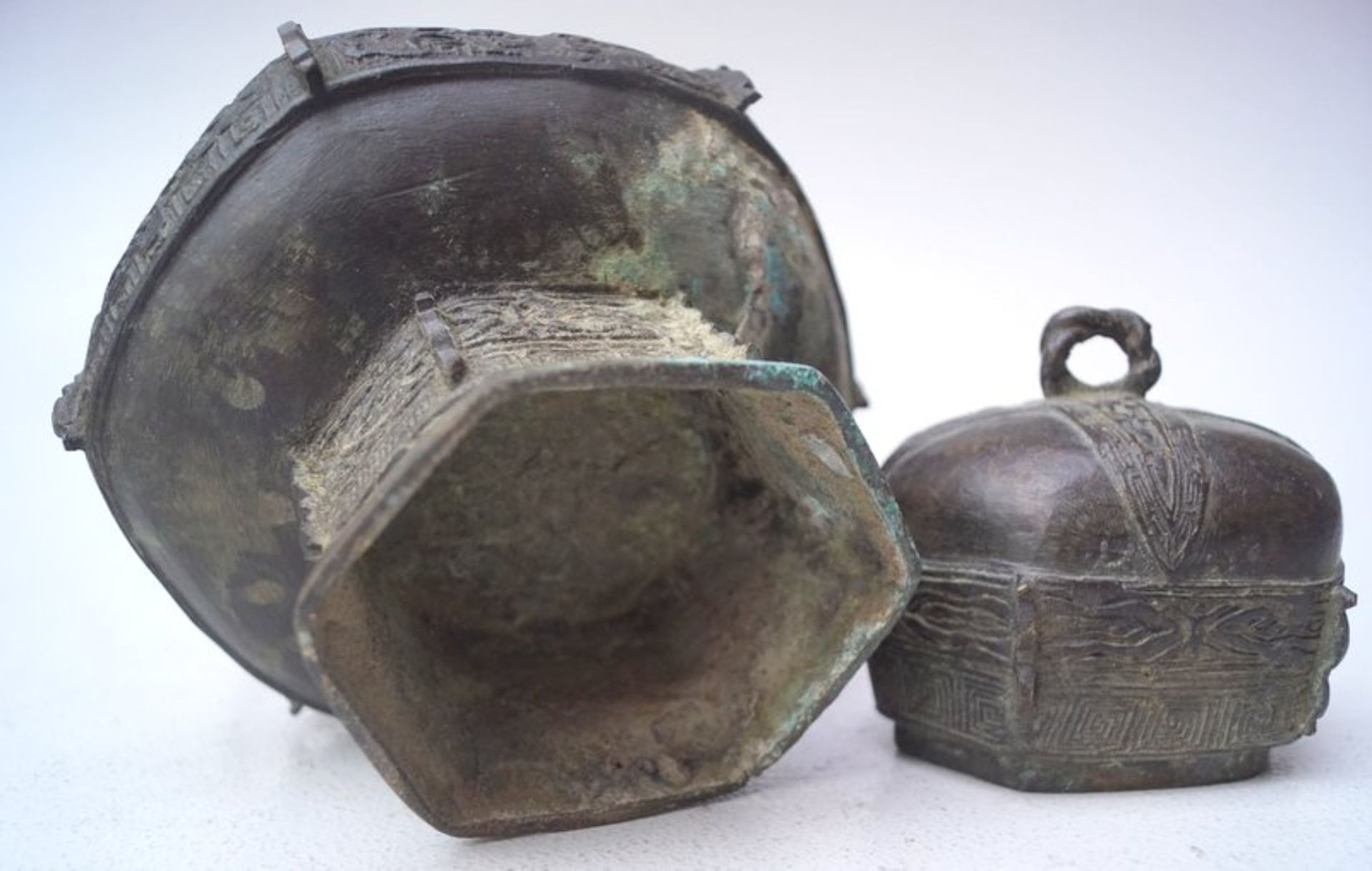 Bronze Deckelgefäss/Ritualgefäss, Tang Dynastie-Stil - Image 2 of 2
