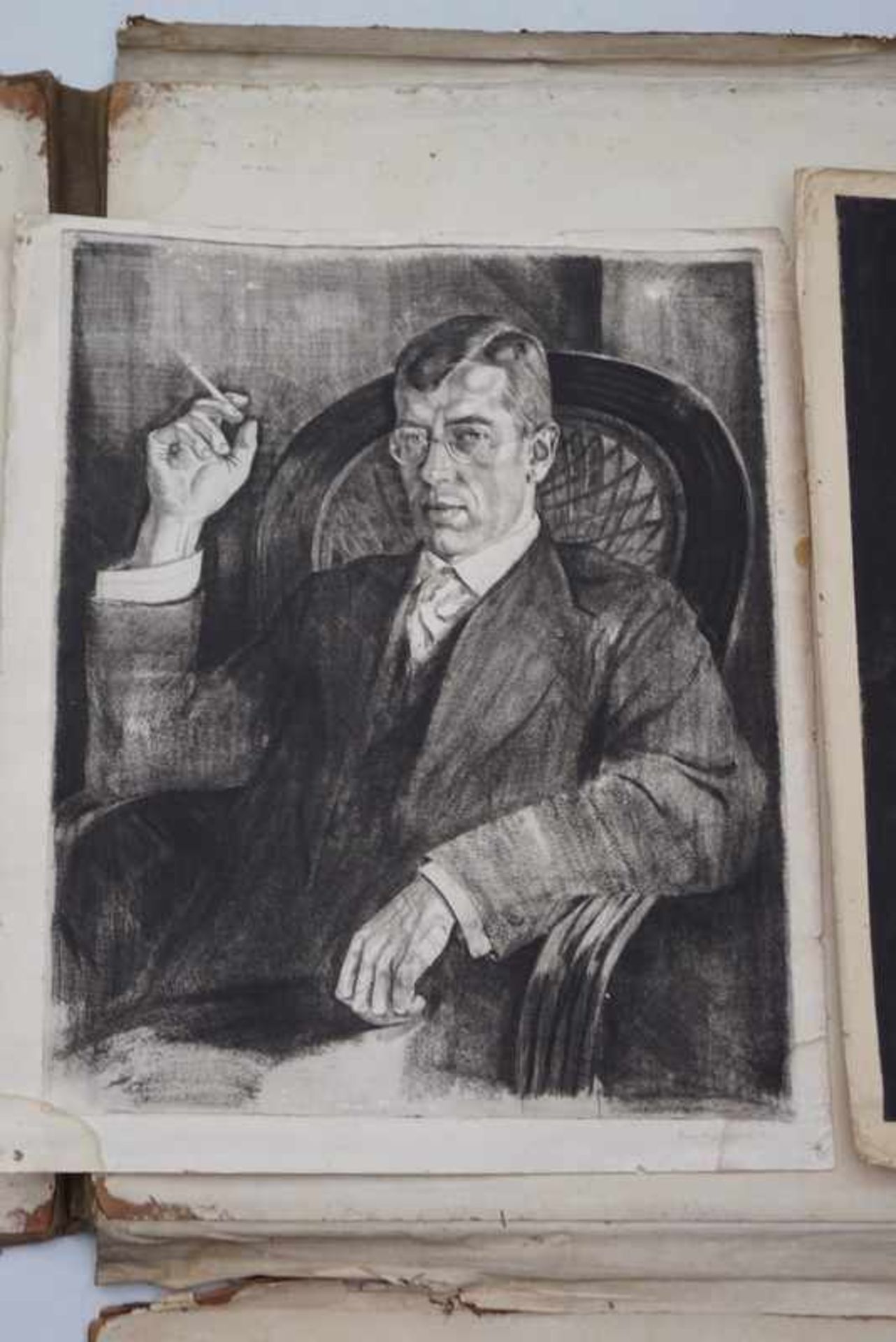 Hoffmeister, Heinz (1896 Leipzig - 1930 ebenda): Vier großformatige Porträts, Radierungen, Gemäld - Bild 2 aus 4