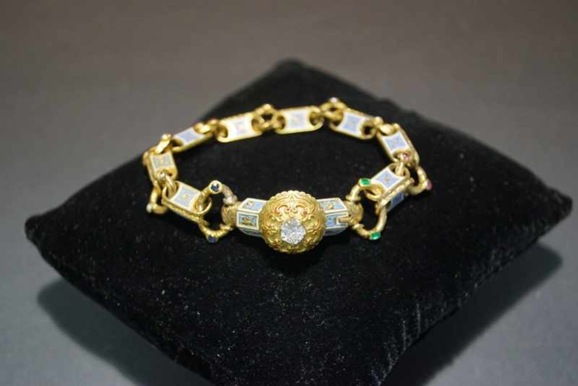 Außergewöhnliches Email-Armband in 750 GG mit Diamant-, Rubin- und Smaragdbesatz, Frankreich/Itali