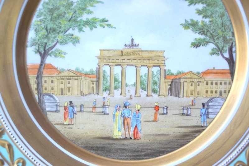 staatliche Porzellanmanufaktur Berlin, KPM (blaue Zeptermarke unterglasur,1962-1992): Acht große Te - Image 3 of 4