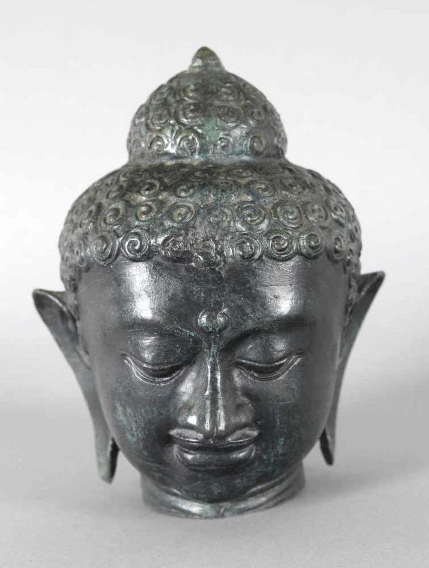 Kopf des Buddha aus Bronze, Asien, 20. Jh.