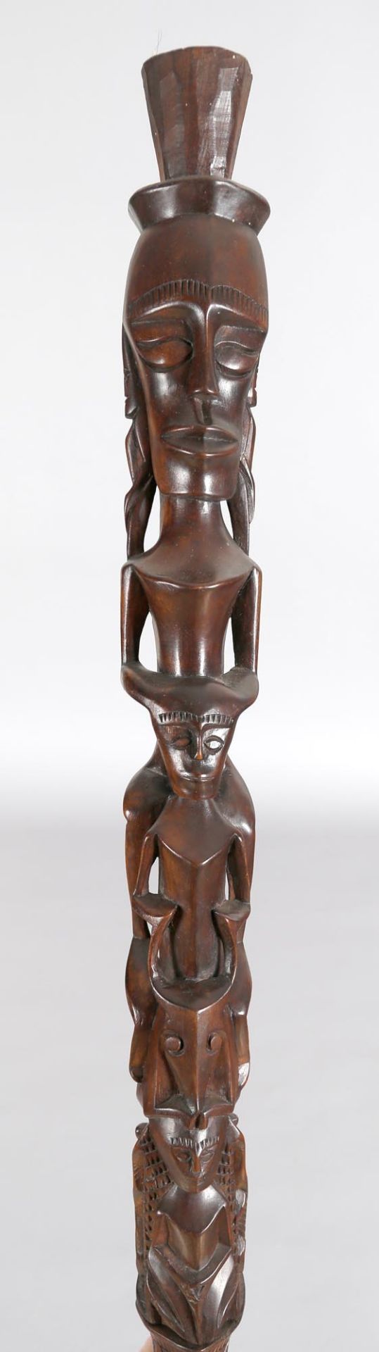 Zweiteiliger Häuptlings- oder Zeremonienstab, afrikanischer Kulturkreis, 20. Jh. - Image 2 of 2