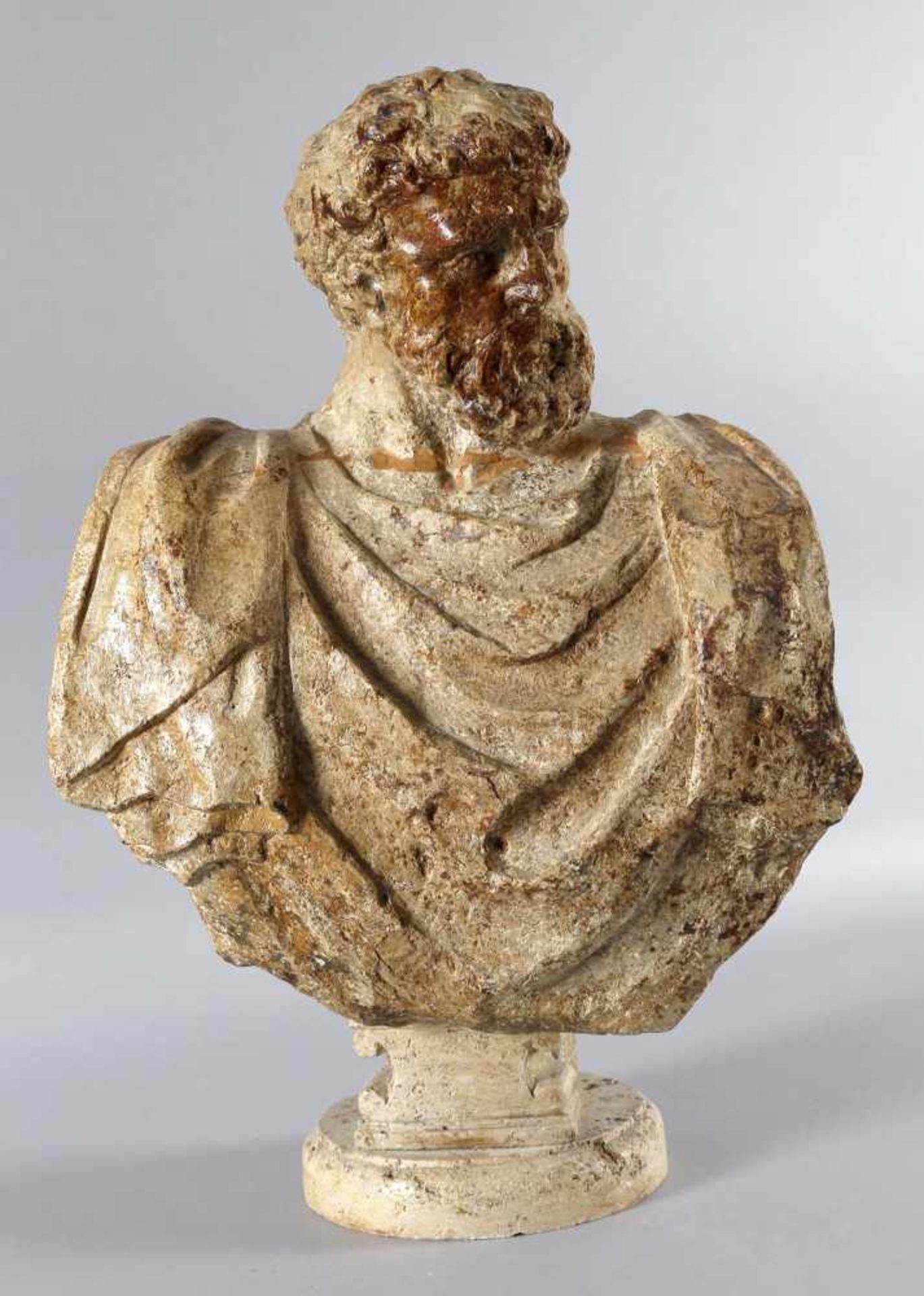 Büste eines Imperators oder Philosophen, Kalkstein, wohl Renaissancezeitwohl nach antikem Vorbild in - Bild 2 aus 5