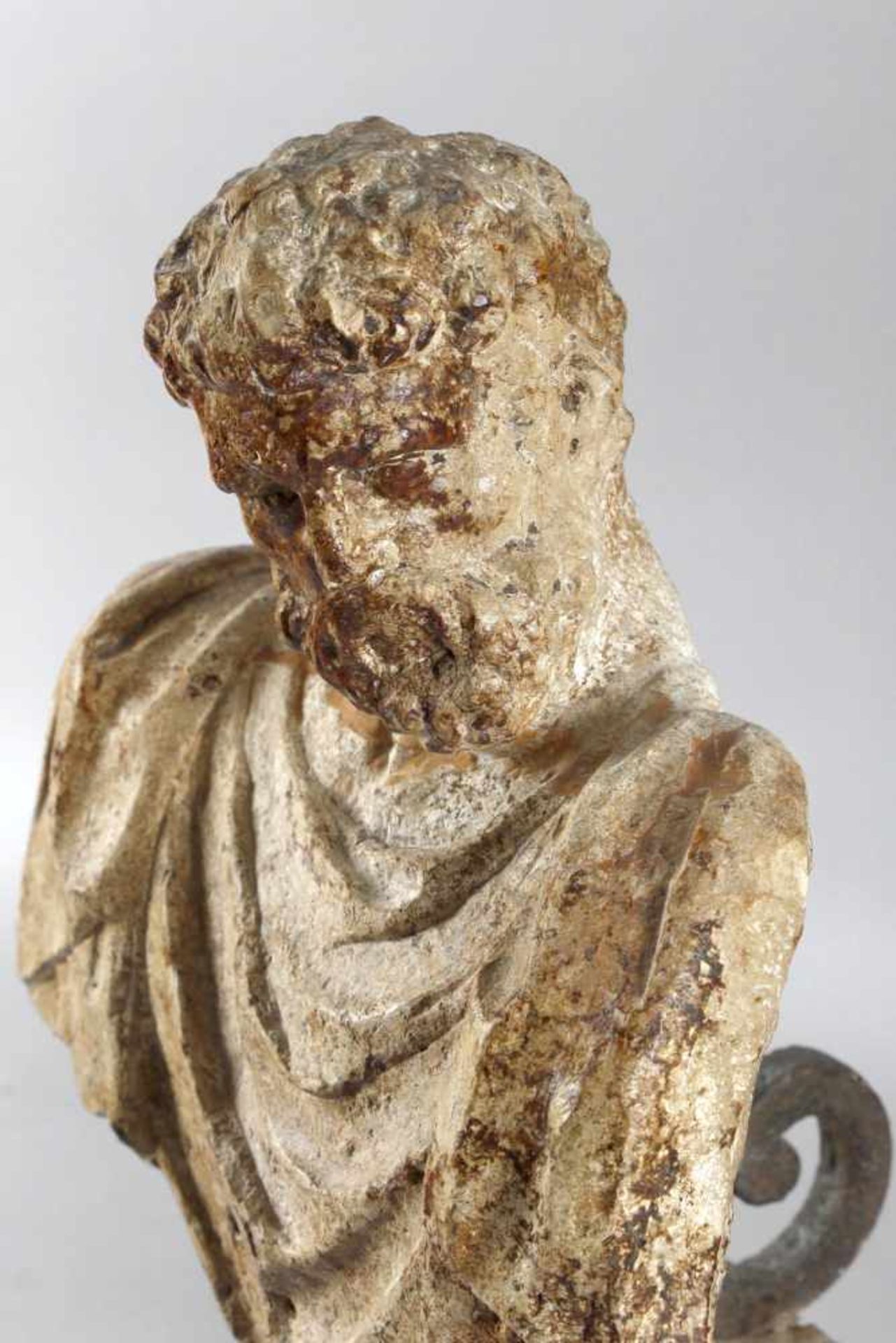 Büste eines Imperators oder Philosophen, Kalkstein, wohl Renaissancezeitwohl nach antikem Vorbild in - Bild 4 aus 5