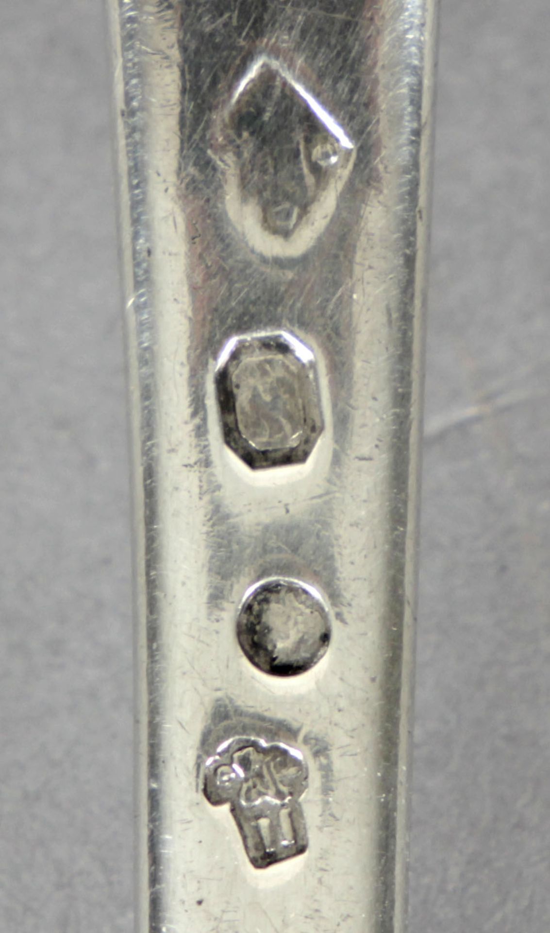 Große Kelle aus Silber, wohl Frankreich, um 1800 - Image 2 of 2