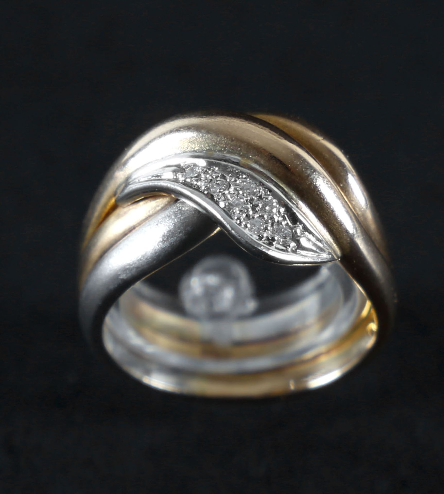 Bicolor-Ring mit Diamanten (0,07 ct), 585 GG und WG