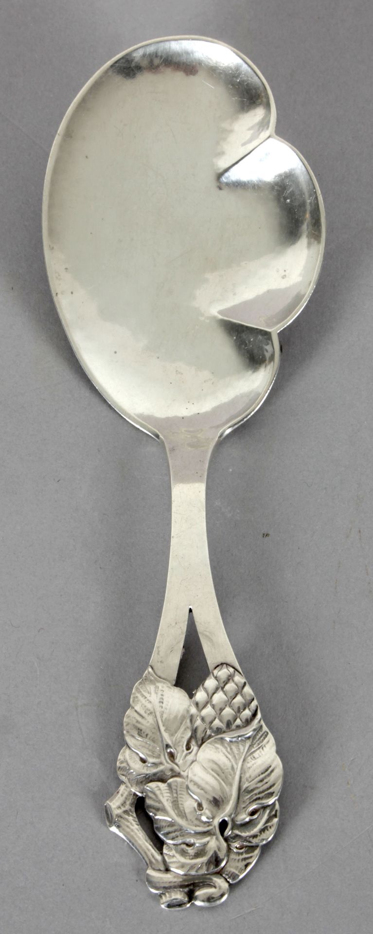 Vorlegelöffel aus Silber, Kopenhagen 1936, Handarbeit