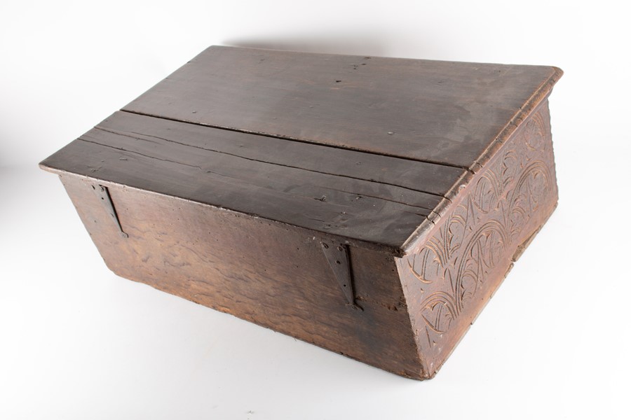 An 18th century oak bible box  of typical form, with carved decoration, 72 cm x  45 cm x 25 cm. - Image 6 of 6