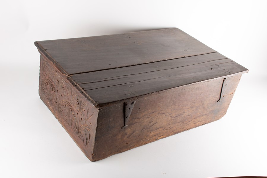 An 18th century oak bible box  of typical form, with carved decoration, 72 cm x  45 cm x 25 cm. - Image 2 of 6