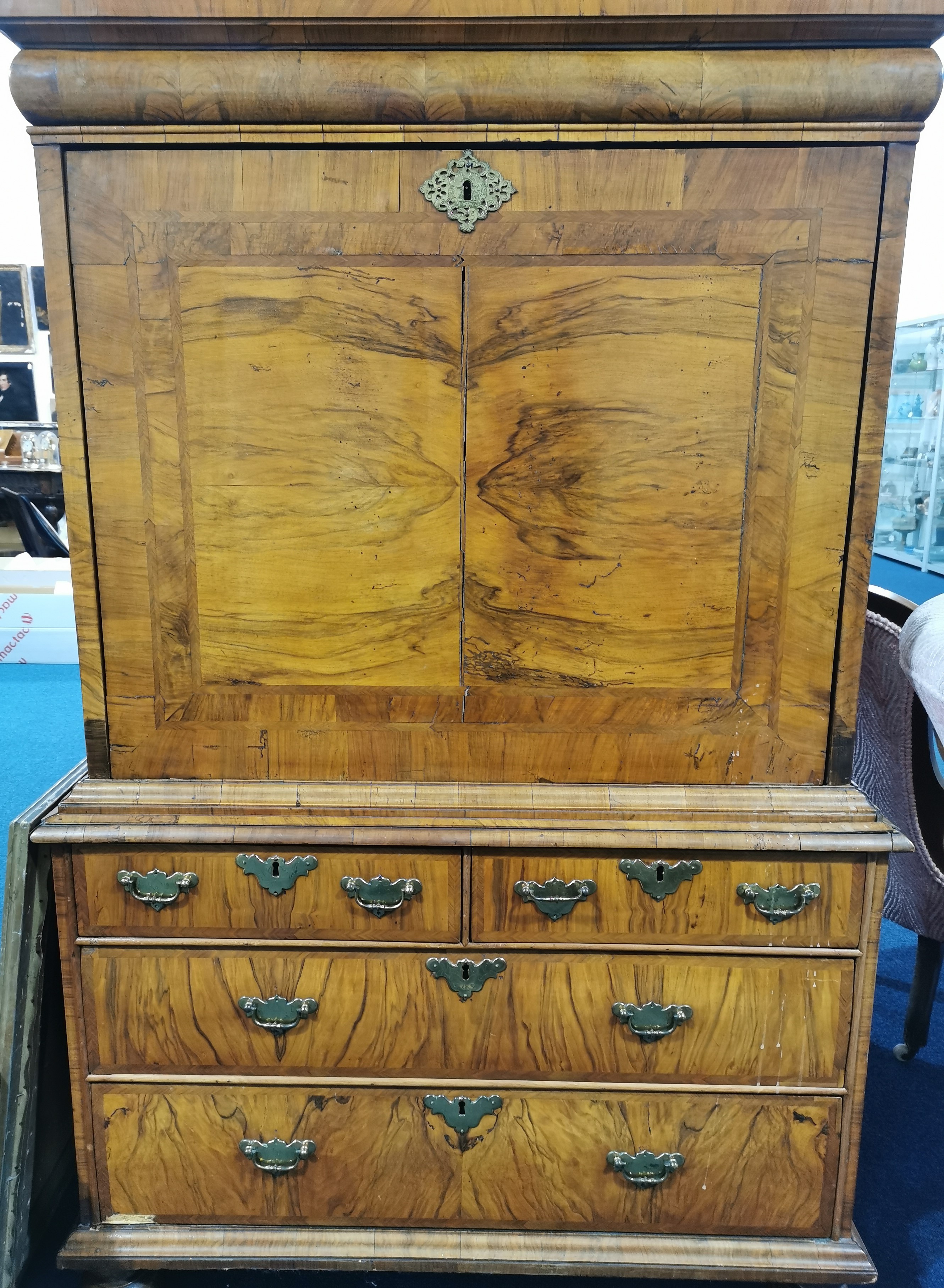 A William and Mary walnut veneered secretaire on chest the top part with moulded cornice over a - Image 29 of 29