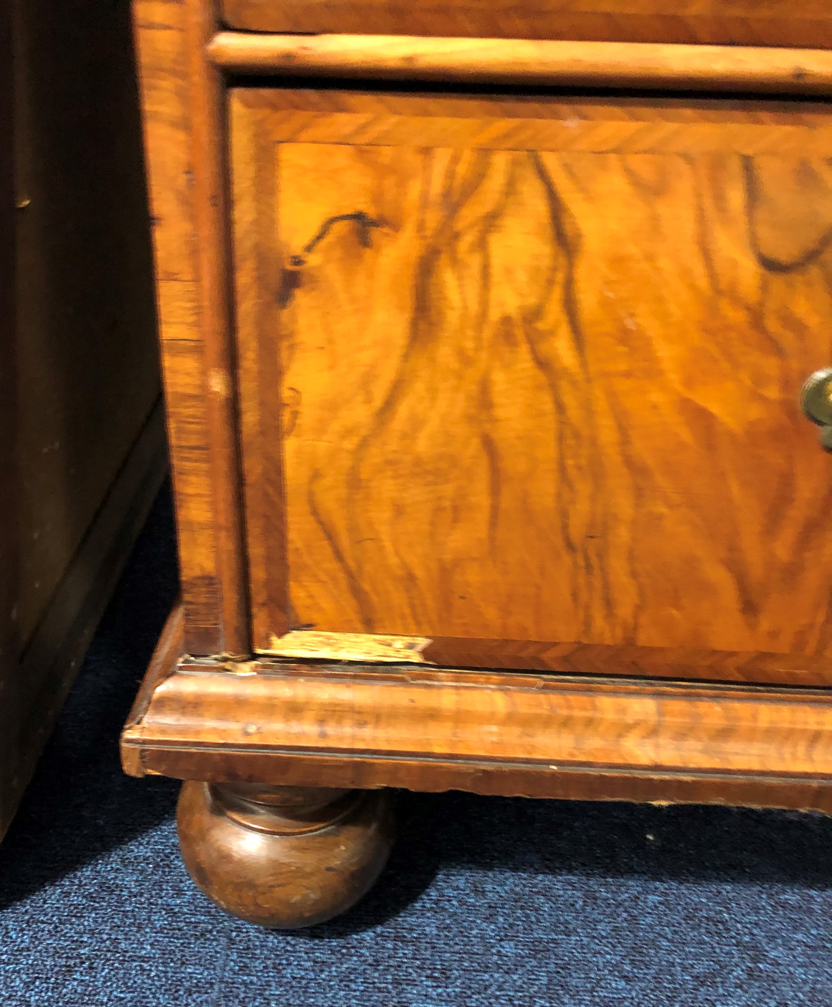 A William and Mary walnut veneered secretaire on chest the top part with moulded cornice over a - Image 21 of 29