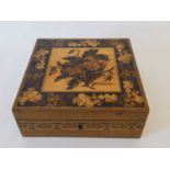 A 19th century Tunbridge ware box, the lid with central inlaid floral spray framed by oak leaves and