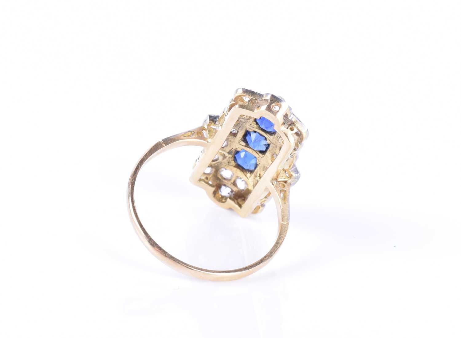 An Art Deco diamond and sapphire cocktail ringthe shaped rectangular panel mount centred north to - Image 3 of 4