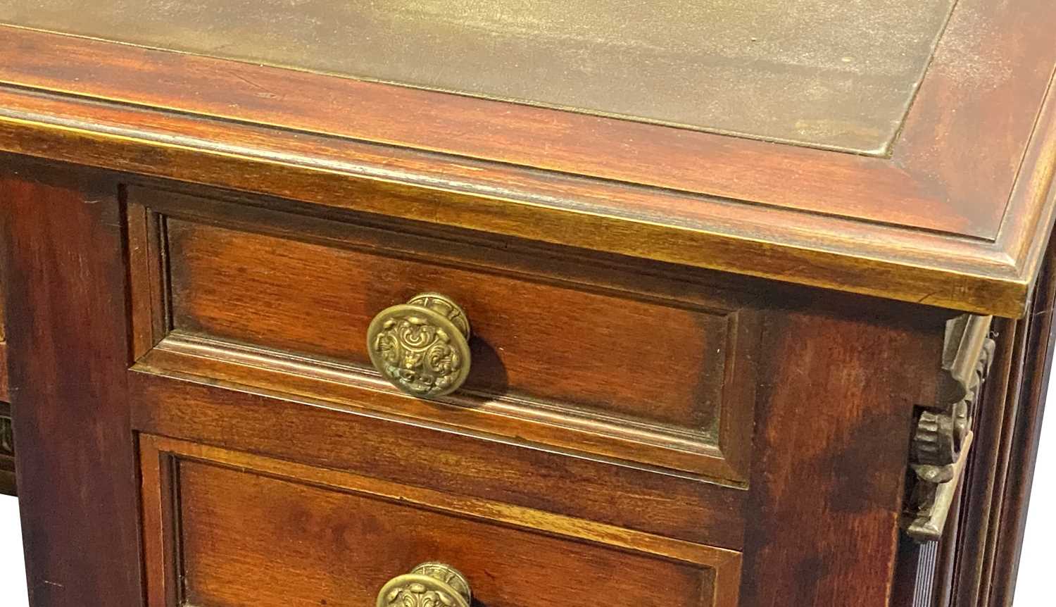 A mahogany pedestal desk, the green leather top over three frieze drawers, and three frieze - Image 2 of 6