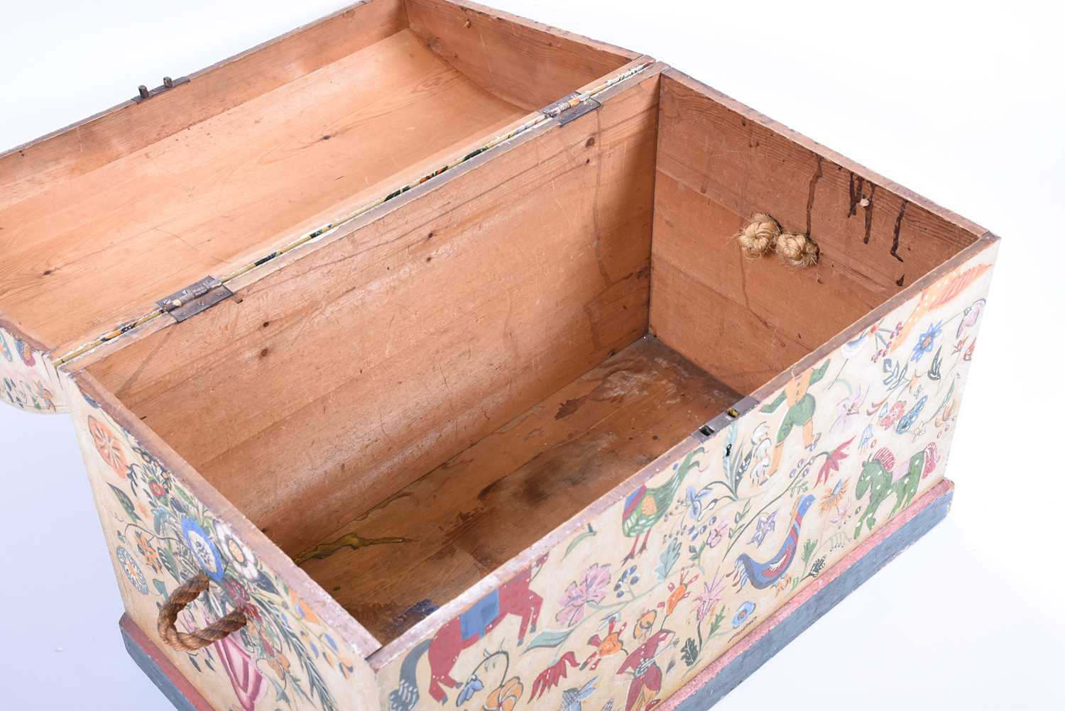 A Victorian hand painted pine toy chest, with domed top, rope carrying handles and painted with - Image 7 of 13