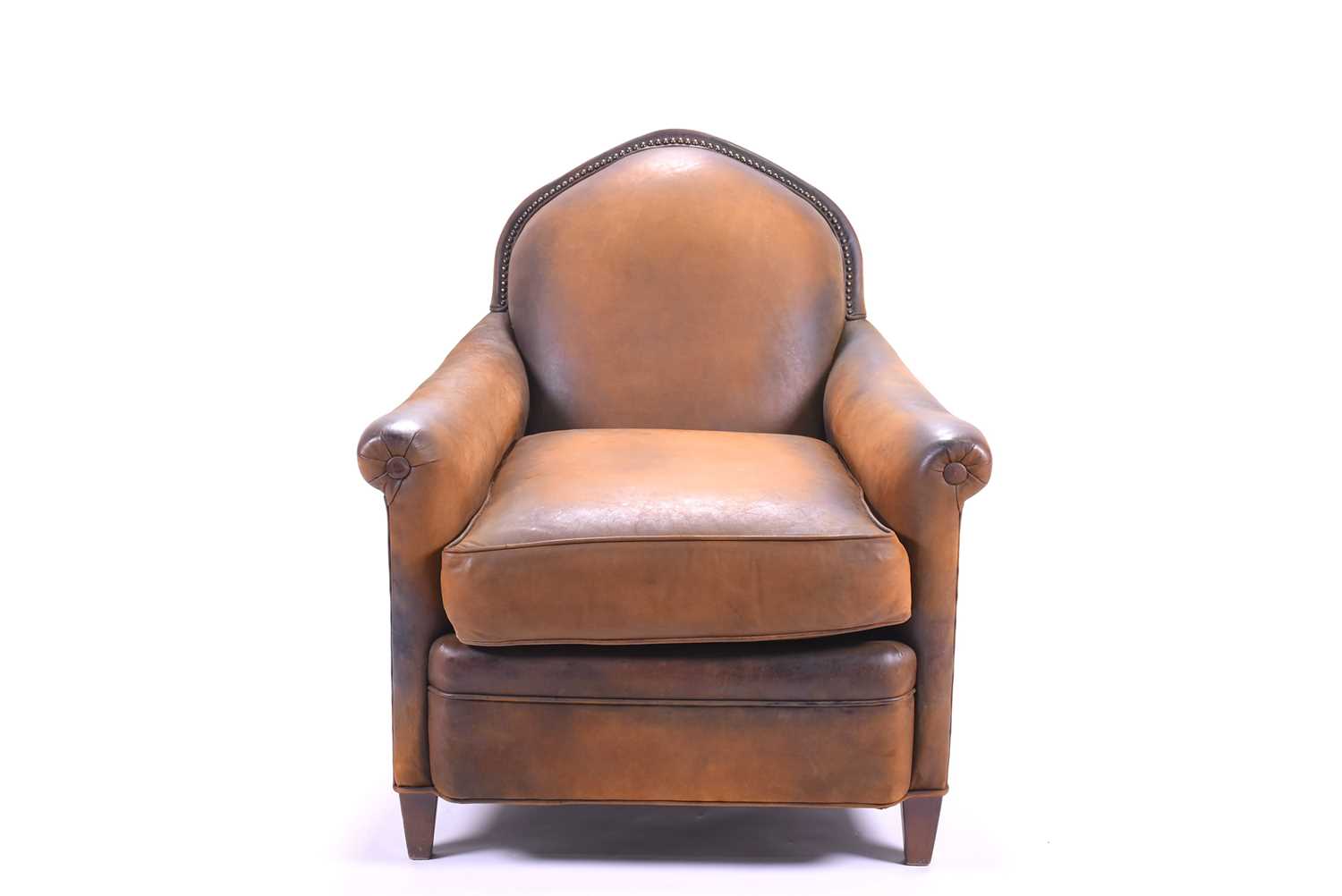 A tan leather club armchair with padded seat and curved armrests, with loose fitted cushion and - Image 5 of 7