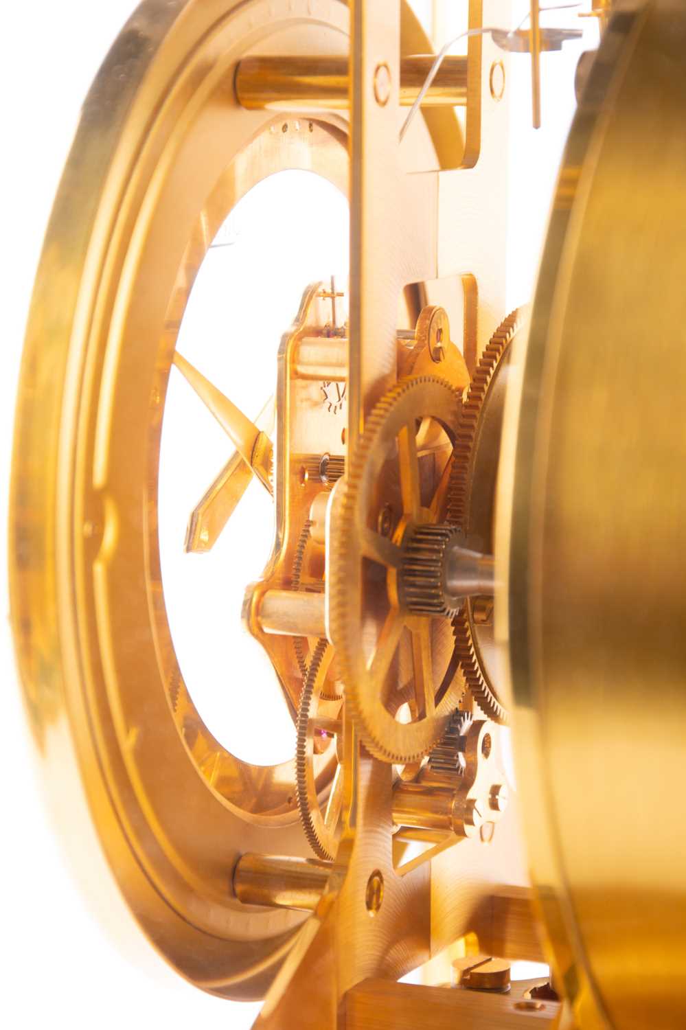A Jaeger LeCoultre Atmos clockin a gilt brass and glass case, the movement numbered 431269. - Image 6 of 11