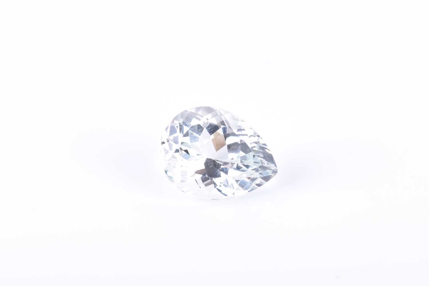A loose mixed pear-cut pale blue topazof approximately 17.45 carats. Please note: VAT will be - Image 4 of 6