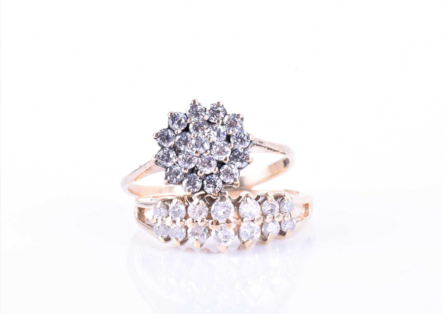 A 9ct yellow gold and diamond cluster ringsize M 1/2, together with a 14k yellow gold ring step-