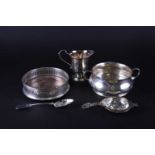 A George V silver twin-handled bowl, London 1928, by William Comyns & Sons Ltd, 15.5 cm diameter,