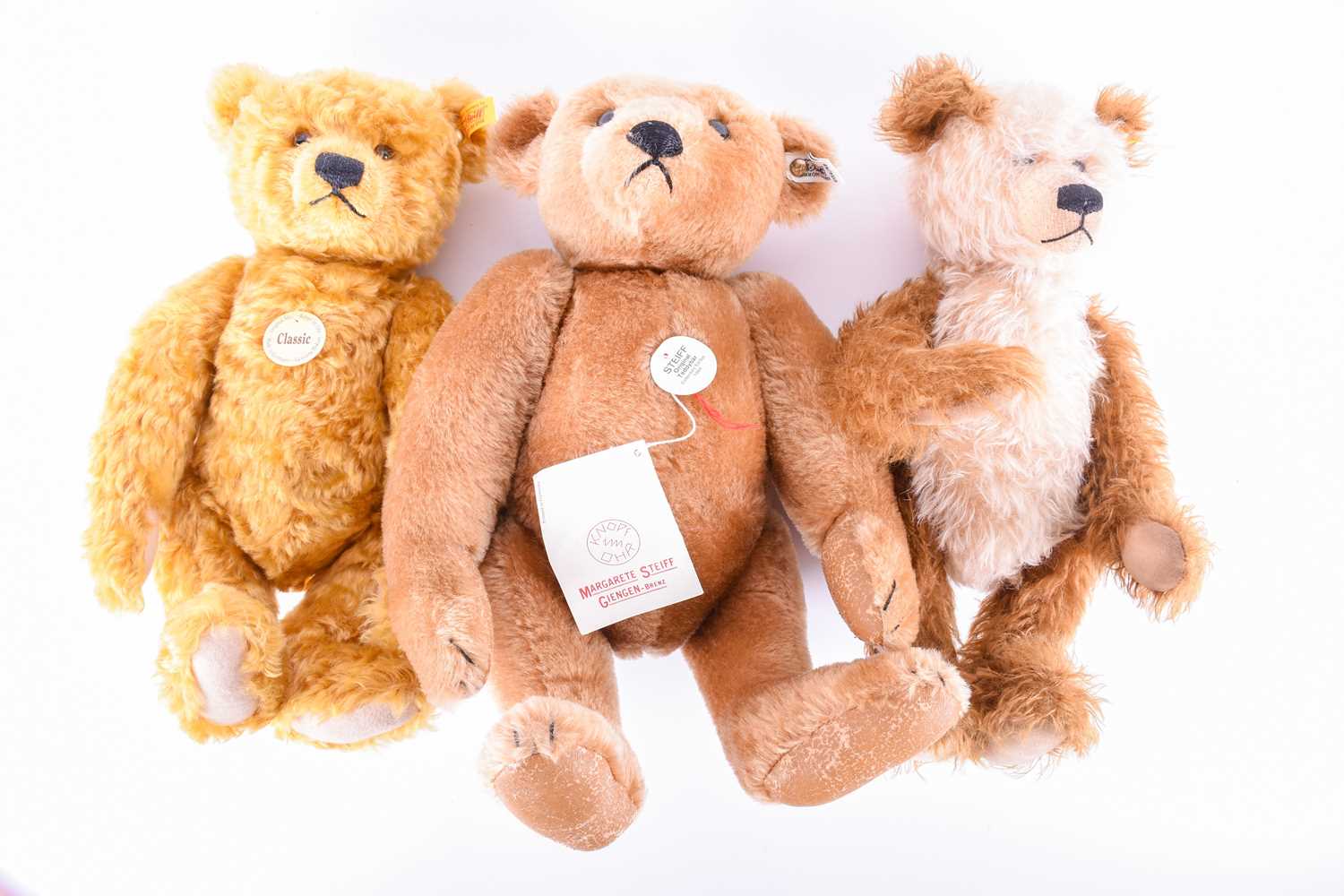 Three modern Steiff collectible bears, comprising a 1984 collector's edition bear, 0156/42, 40cm,