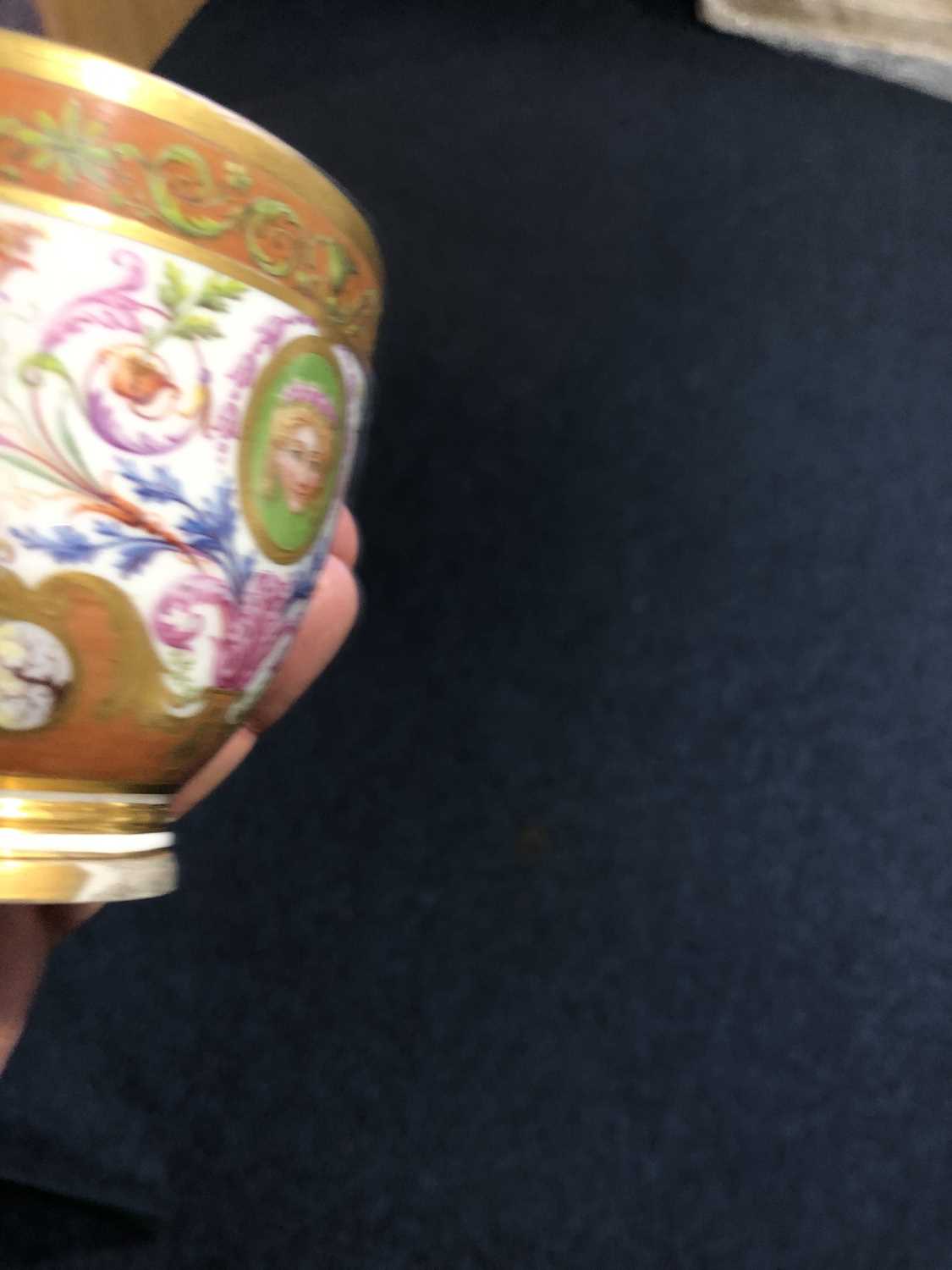 A late 18th century Serves two handled cup, with a raised central band decorated with roses and - Image 7 of 14