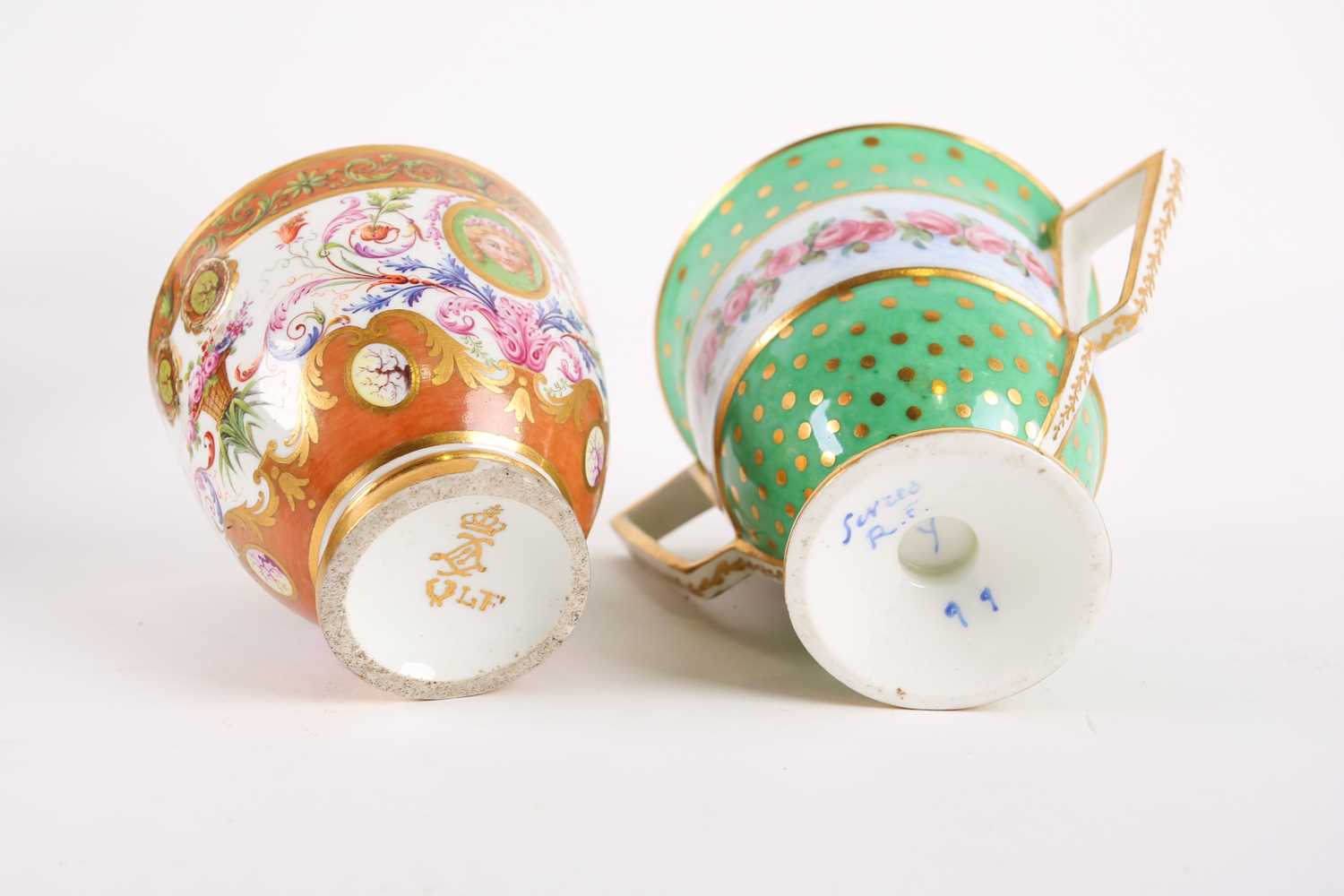A late 18th century Serves two handled cup, with a raised central band decorated with roses and - Image 2 of 14