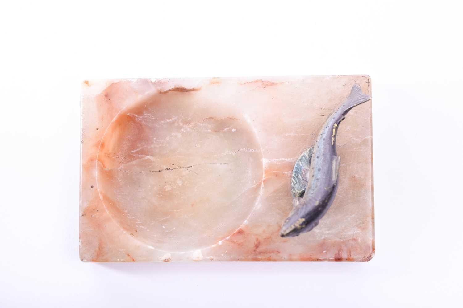 A marble trinket dish surmounted with a small cold painted bronze leaping Salmon, early 20th - Image 3 of 3