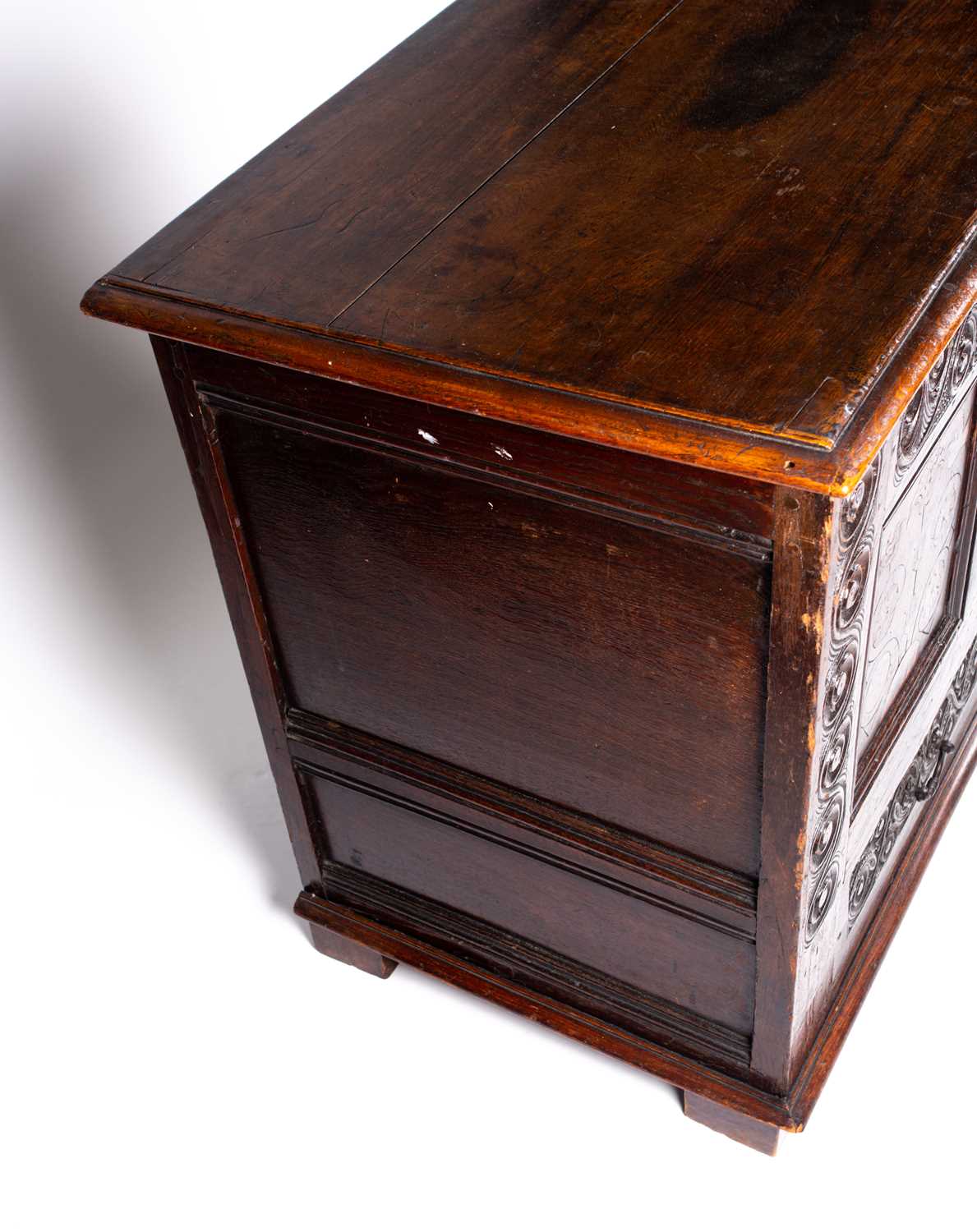 An 18th-century oak linen chest/coffer, the front with marquetry inlay and carved decoration with - Image 3 of 29