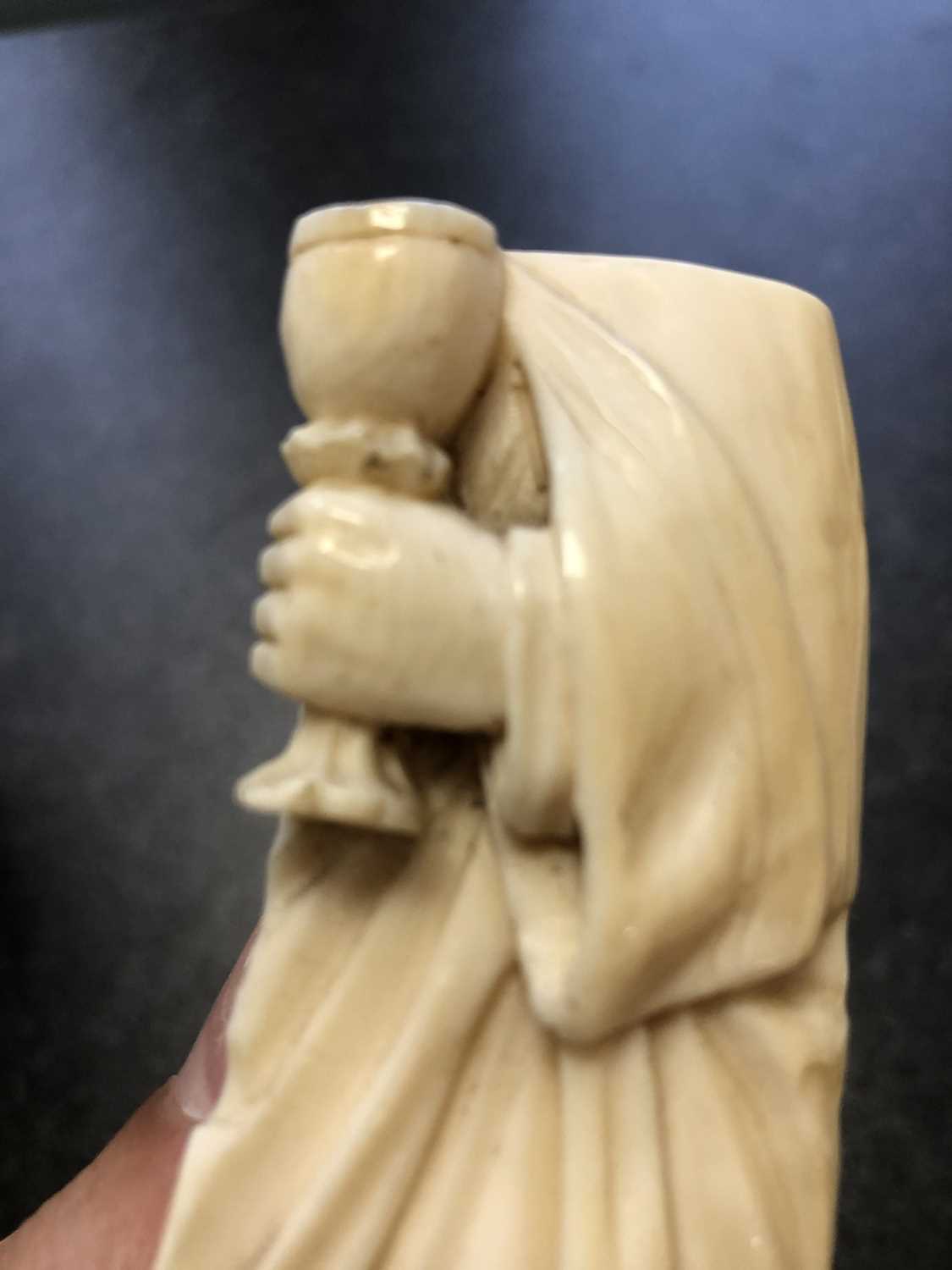 A 19th century Dieppe ivory carved triptych figure of a nun, her robes opening to reveal Classical - Image 7 of 12