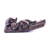 A Japanese carved wood okimono of five apes on a raft, 日本， 木雕饰物，署名Eisu，明治时期 signed Eisu, Meiji