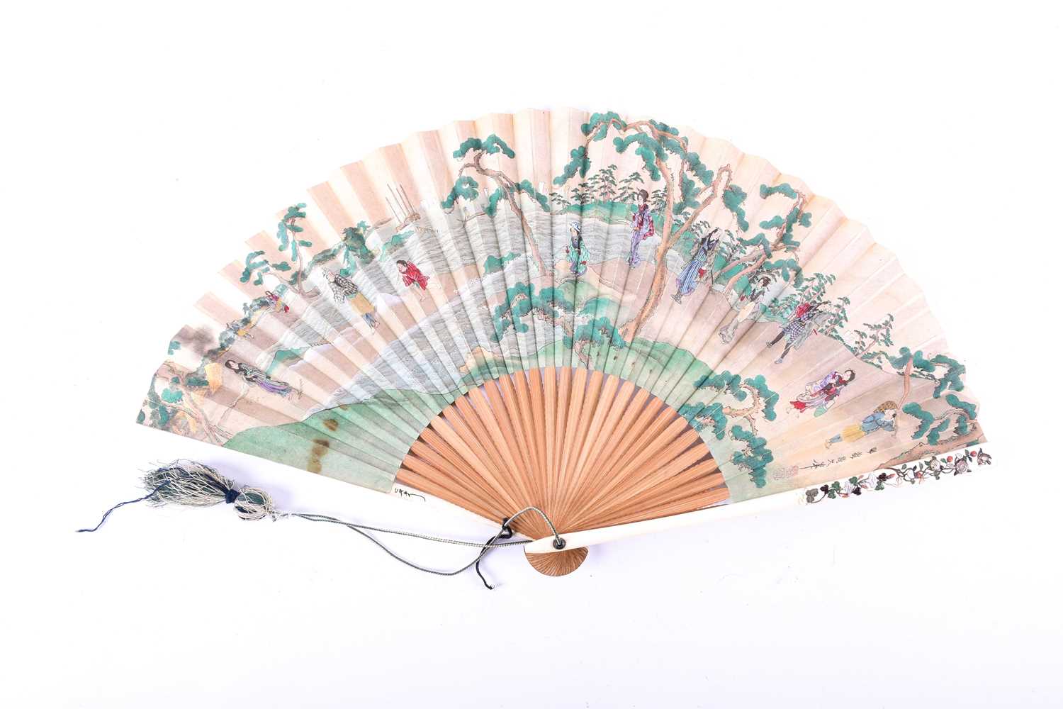 A Japanese ivory Shibayama fan, Meiji Period, 日本，芝山象牙扇，明治时期 the guards decorated with shibayama