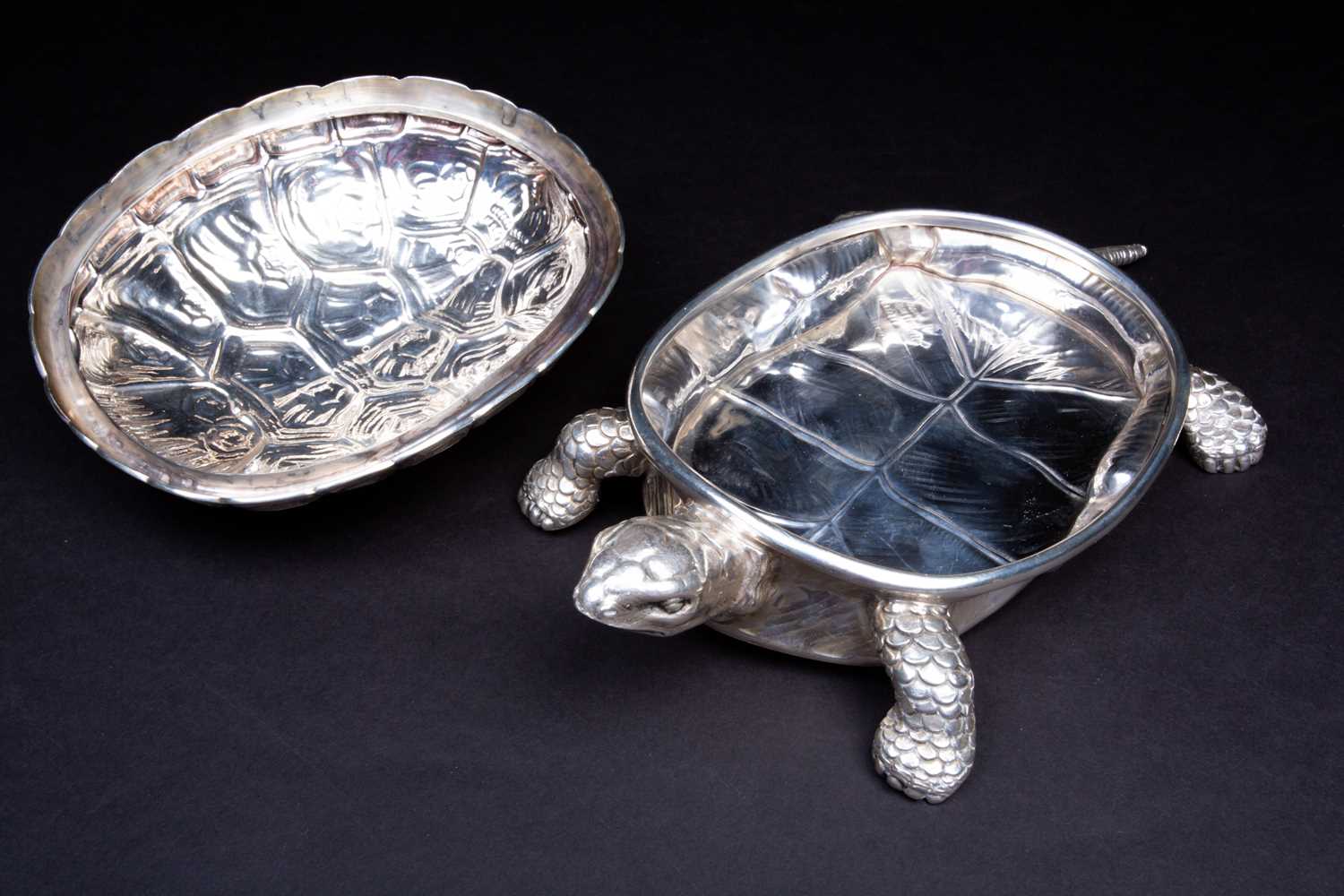 An Italian silver tortoise dressing table box, Fasano, Torino, mid 290th century, with removable - Image 4 of 5