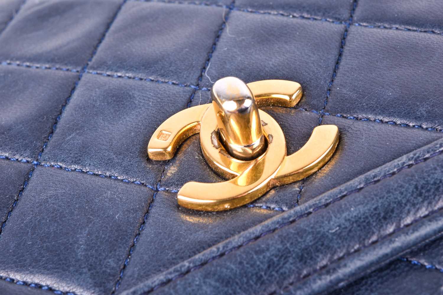 Chanel. A classic quilted leather handbag, of tapered square design, with gold tone CC logo clasp, - Image 9 of 13