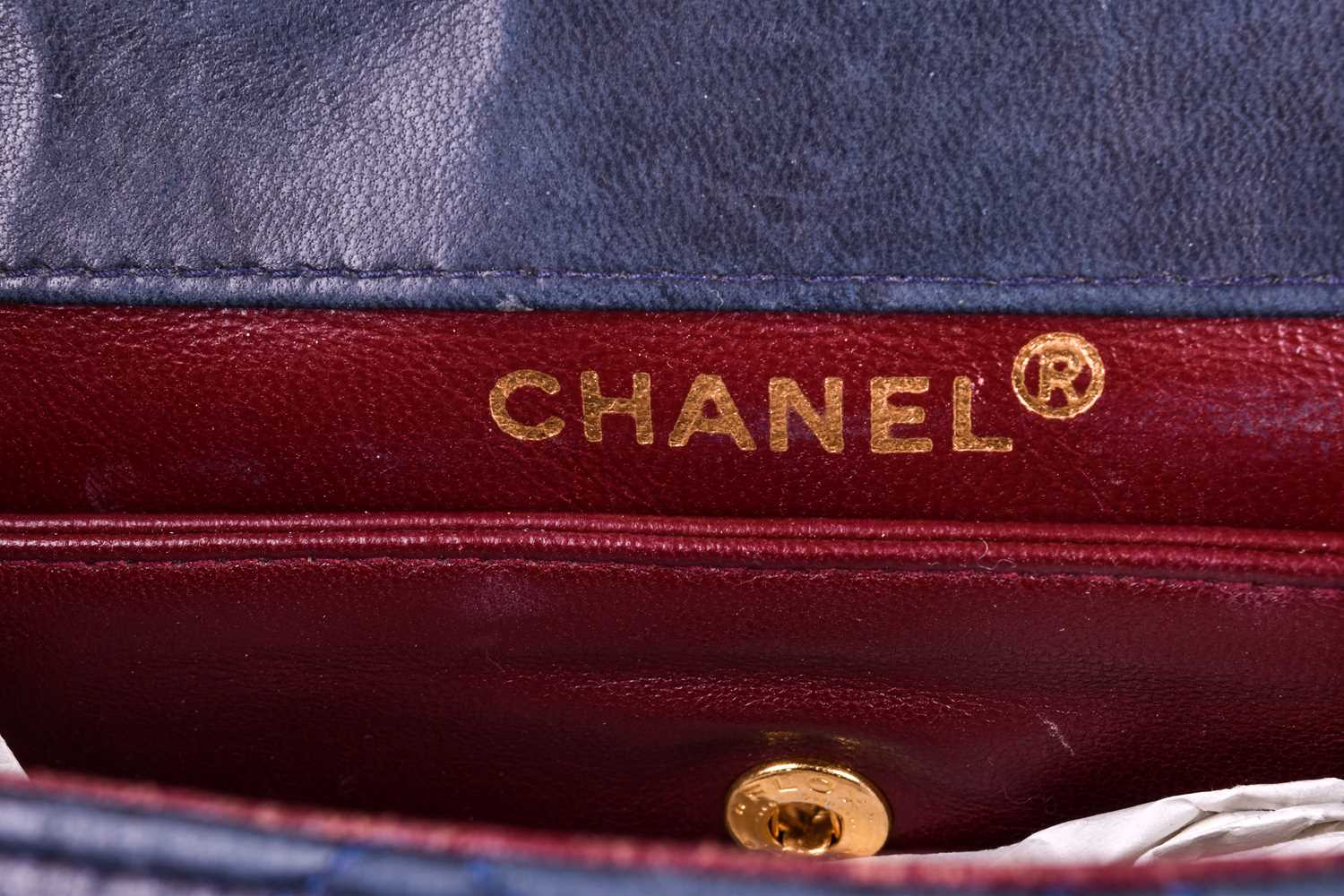 Chanel. A classic quilted leather handbag, of tapered square design, with gold tone CC logo clasp, - Image 6 of 13